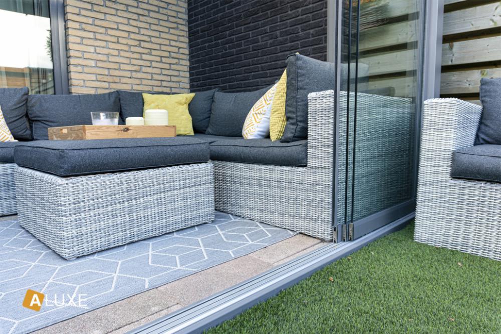 Pergoly a stínění zimních zahrad | Pergoly s pevnou střechou | Pergola ULTRALINE